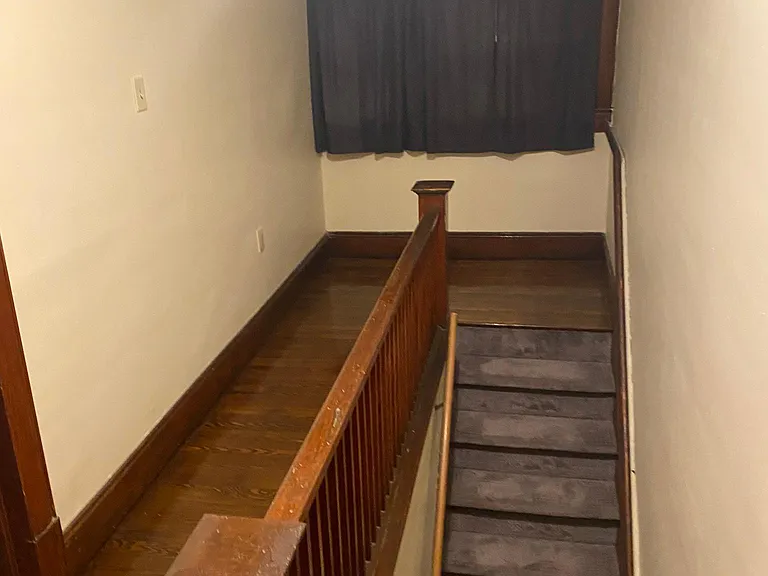 135 S Dewey Ave — Photo 16