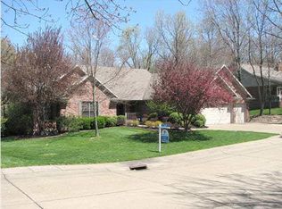 7444 W Shadowbrook Dr, Newburgh, IN 47630