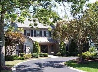 1631 Hollow Tree Dr, Pittsburgh, PA 15241