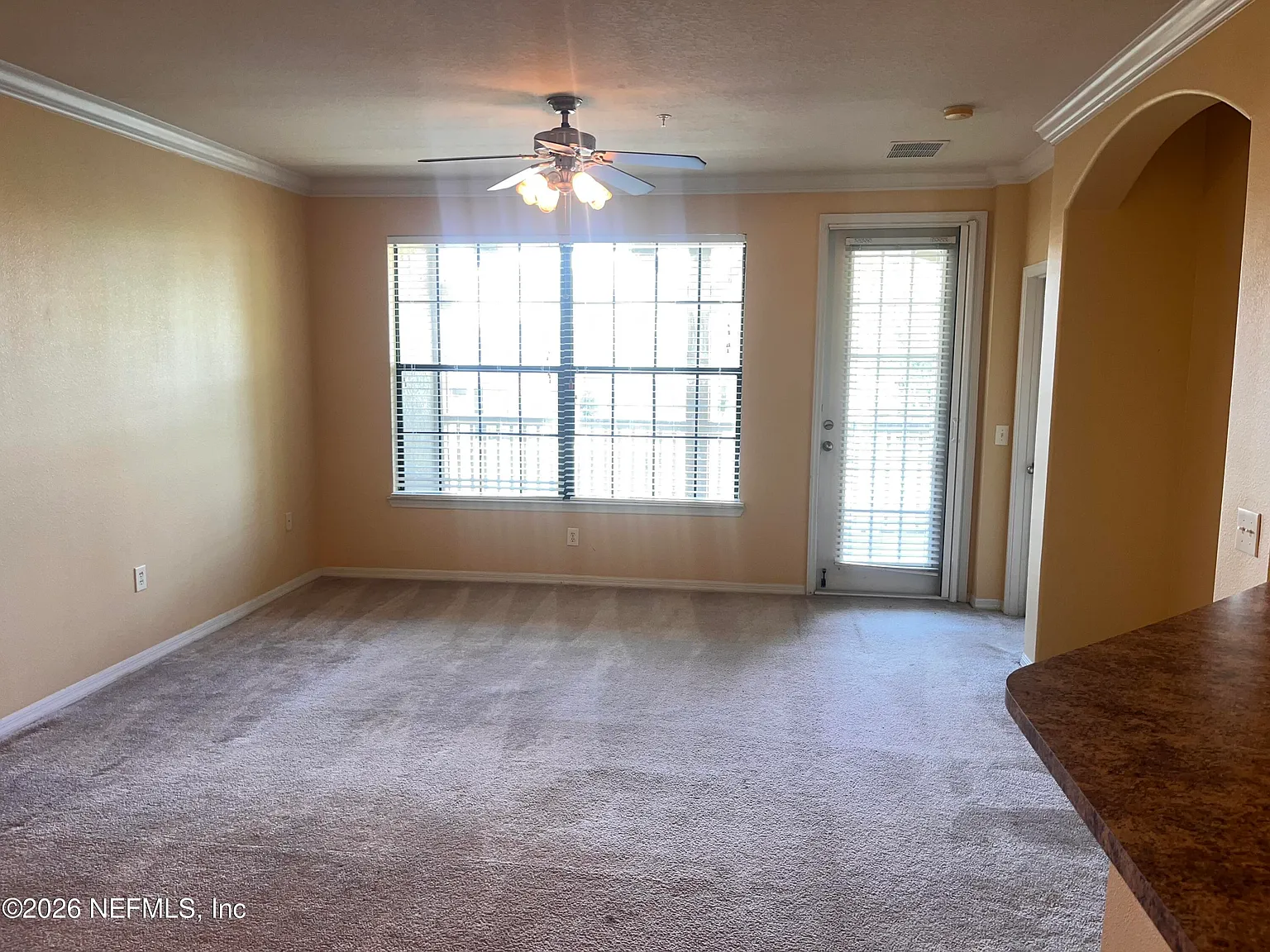 3 bed, 2.0 bath, 1499 sqft, $1,900 — Photo 3