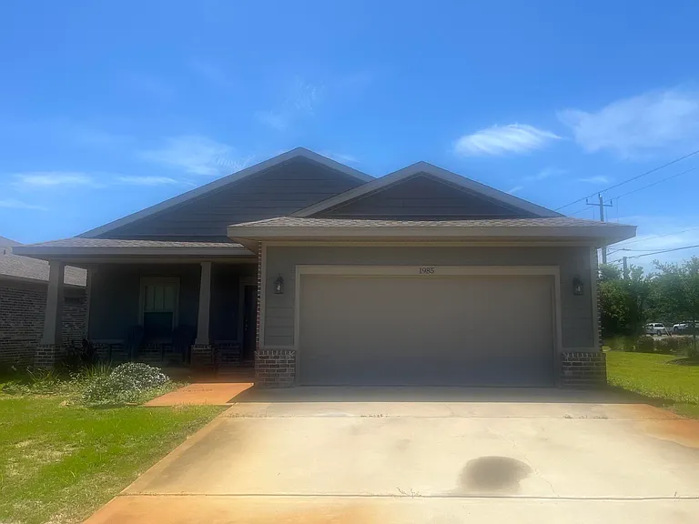 1985 Medlin Ct — Photo 1