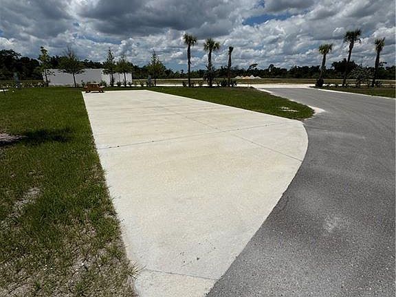 2nd image of 270, 272 Horizon RD