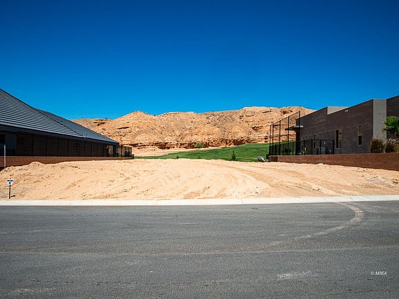 5th image of 547 Falcon View Dr