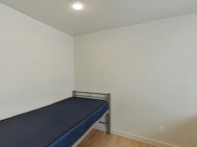 2437 Piedmont Ave — Photo 46