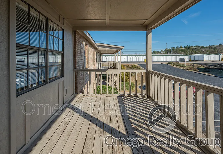 Lakeridge Apartments — Photo 74