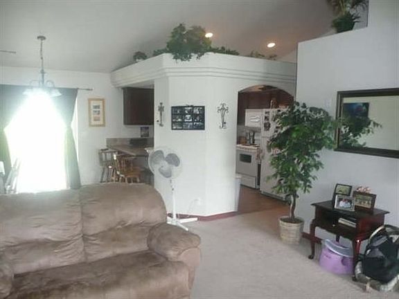 2nd image of 1508 W Tualatin Dr