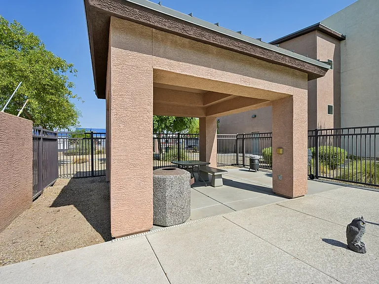 Washington Pointe — Photo 13