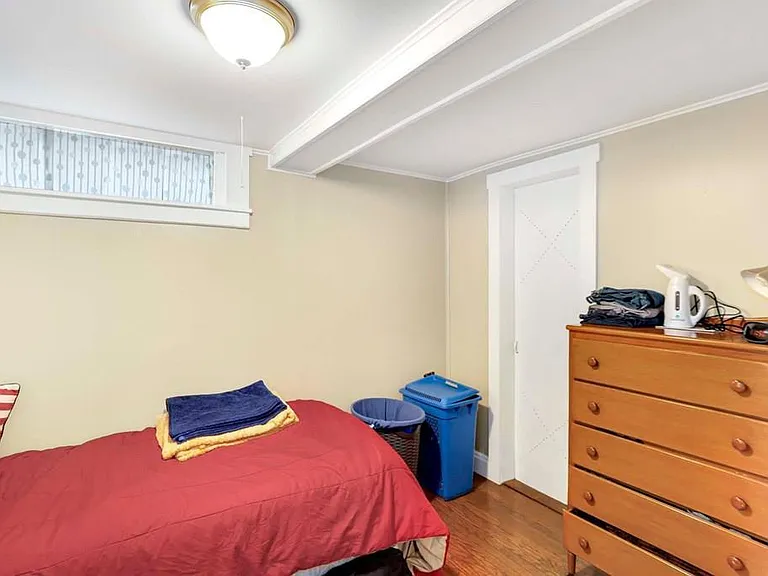 19 River Ave #D — Photo 2