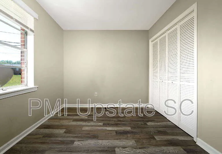 700 Brook St #3 — Photo 8