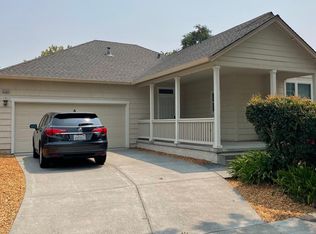 8760 Windsor Rd, Windsor, CA 95492