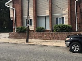 2332 Chestnut St, Chester, PA 19013