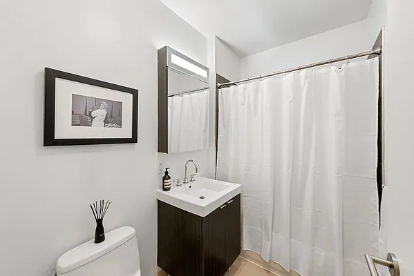 Sold by Nest Seekers International | media 11