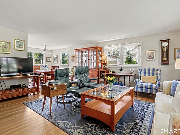 3rd image of 28 Juniper Road