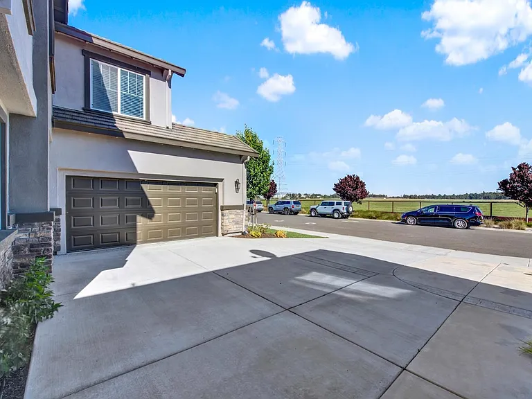 4037 Crane Ct — Photo 4