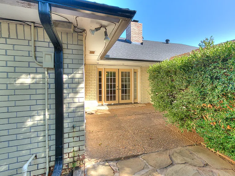 6313 Avalon Ln — Photo 49