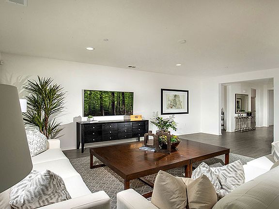2nd image of 28524 Ironwood Ct #8OIWPJ