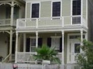 1413 Post Office St, Galveston, TX 77550