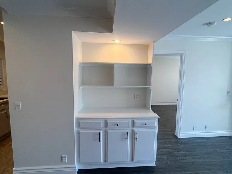 4307 Whitsett Ave #204 — Photo 15