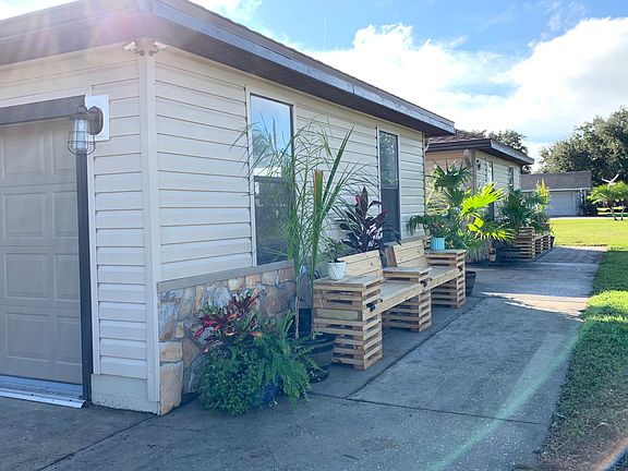 3rd image of 6169 N Avocado Dr