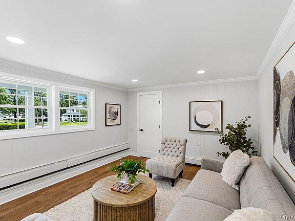 5th image of 12 E Park Drive