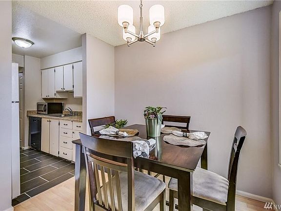 2nd image of 12423 NE 145th Pl APT B148