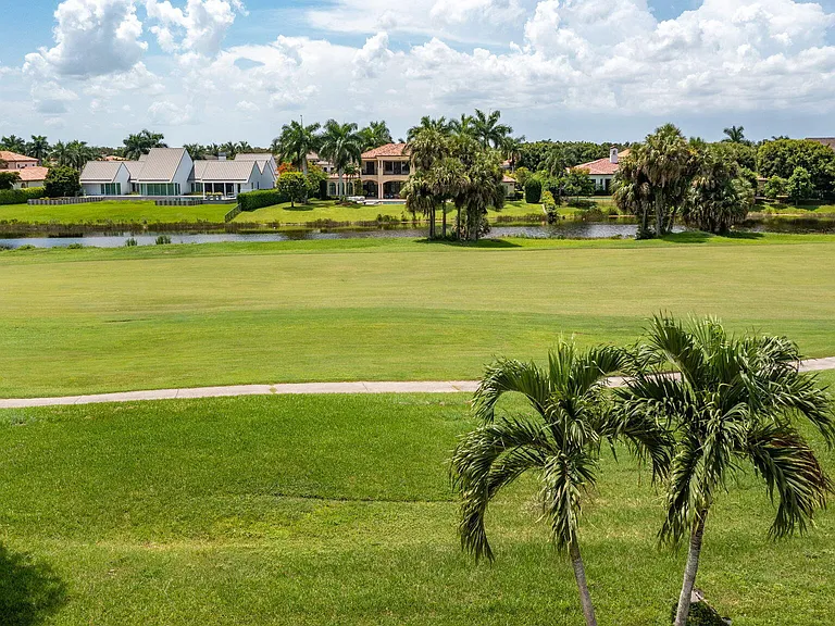 2402 Players Ct — Photo 40
