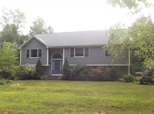 6 Lake Dr, Leicester, MA 01524