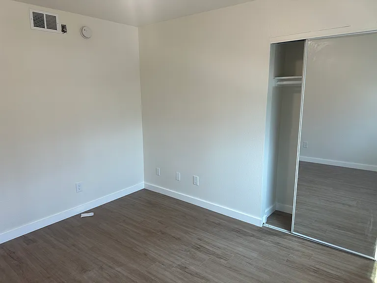 14116 Tiara St #5 — Photo 21