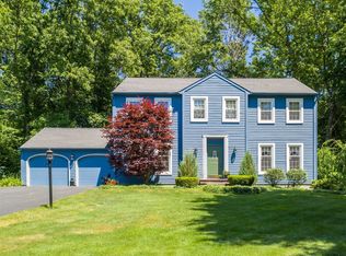 14 Woods Way, Clifton Park, NY 12065