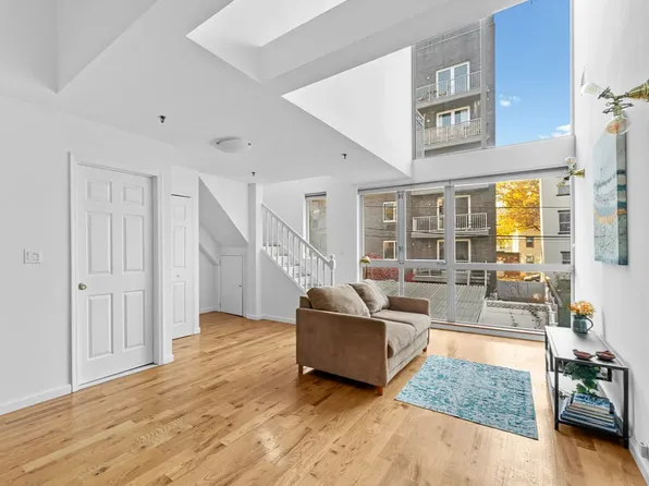 30 Devoe Street image 1 of 8