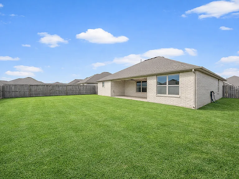 4556 W Croft Dr — Photo 4