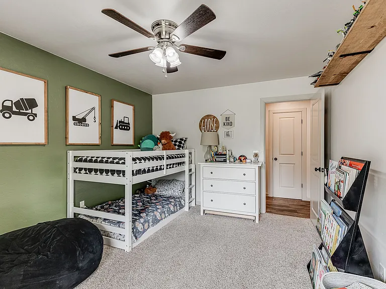801 Rock Hollow Rd — Photo 32