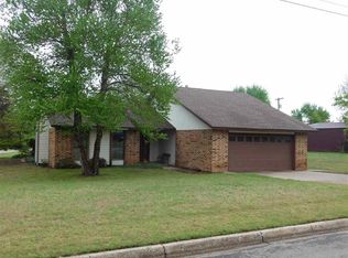 338 Vinnedge Ave, Blackwell, OK 74631