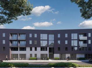 3415 N Ashland Ave #413, Chicago, IL 60657