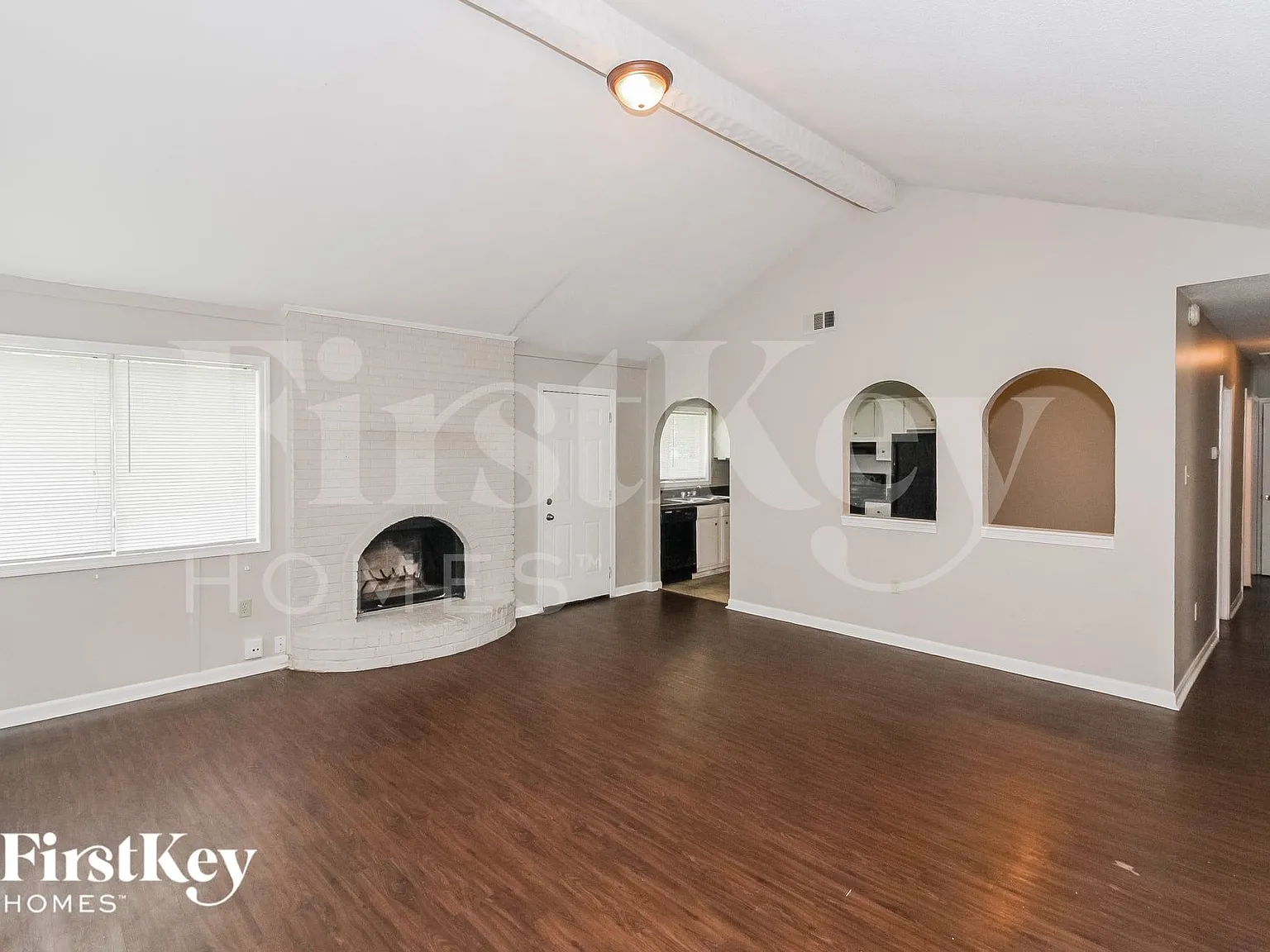 3 bed, 2.0 bath, 1781 sqft, $1,380 — Photo 4