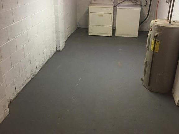 3rd image of 1744 Lakeside Dr S