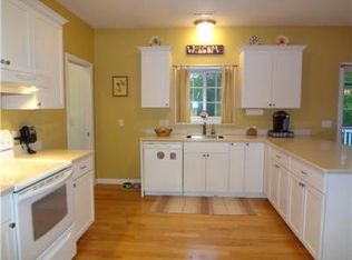 15 Pound Rd, Westerly, RI 02891
