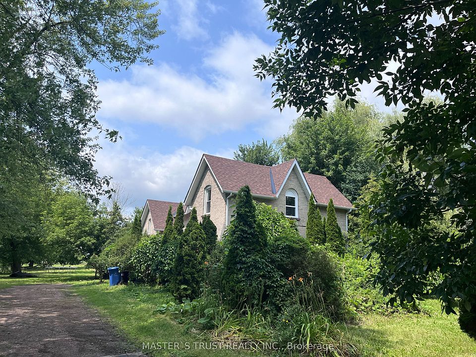 1st image of 22156 Leslie St N