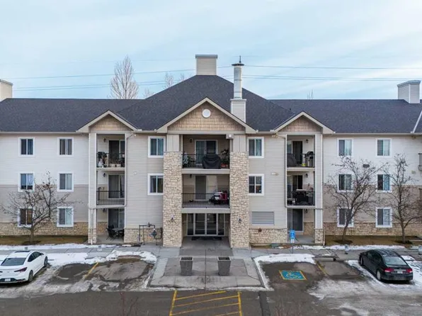 2371 N Eversyde Ave SW #1118, Calgary, AB T2Y 5B8