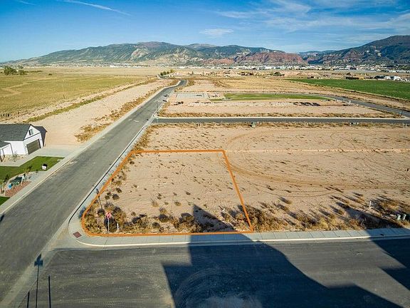 3rd image of 1170 N Yucca St Lot 25