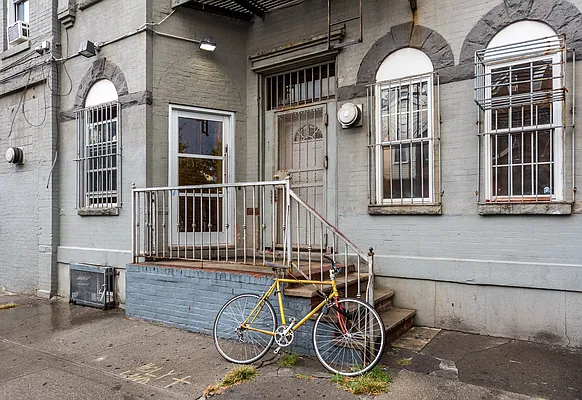 Rented by Nooklyn NYC LLC | media 6