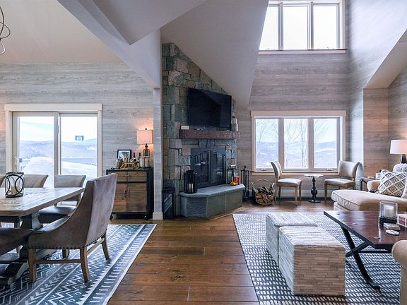 3rd image of 257 Solitude Road #N303