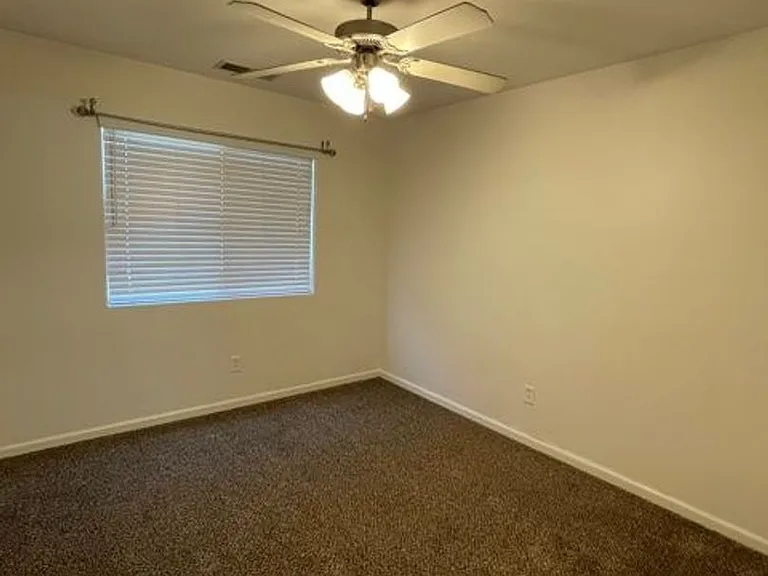 236 S Argyle Pl — Photo 14