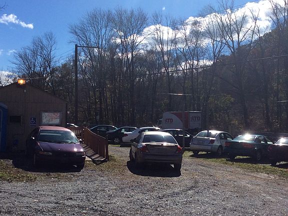 3rd image of 42-44 W Penn Pike