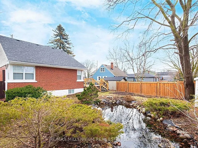 147 Burkholder St #LOWER — Photo 4