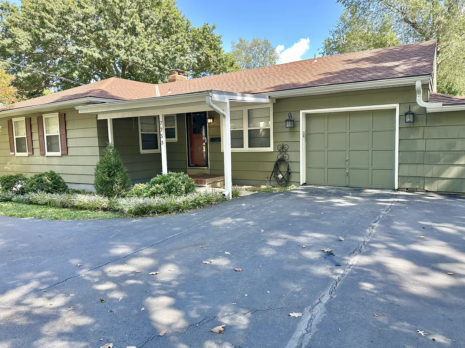 3 bed, 1520 sqft, $2,450 — Photo 2