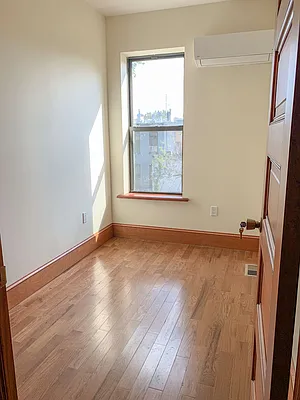 Rented by Compass | media 46