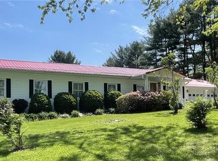 8608 Goddard Craft Ln, Cambridge, OH 43725