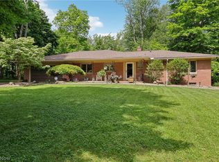 8440 Wiese Rd, Brecksville, OH 44141