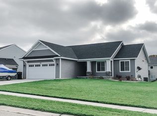 4358 Applewood Ct SW, Wyoming, MI